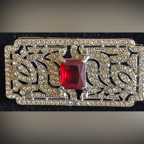 Gorgeous Silver, Red, and Clear Stone Brooch NWOT - Picture 4 of 4